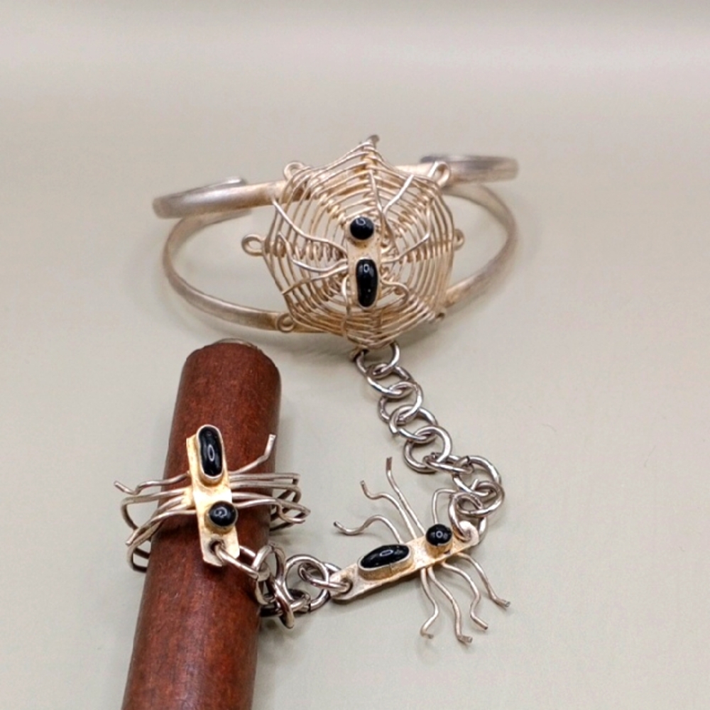Elegant Silver and Black Spider Web Bracelet and Ring Set